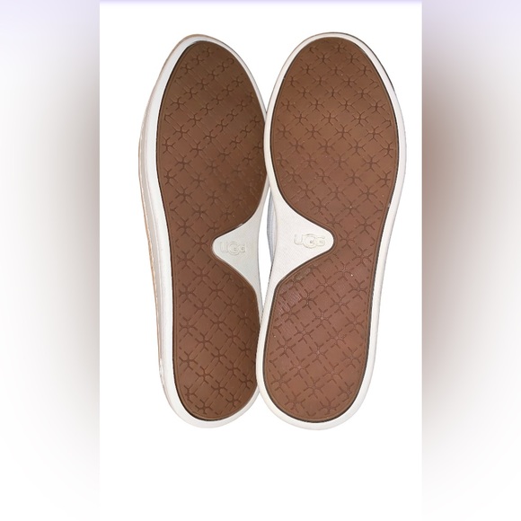 UGG Sammy white slip ons slides women’s loafers shoes size 8 - Picture 4 of 12